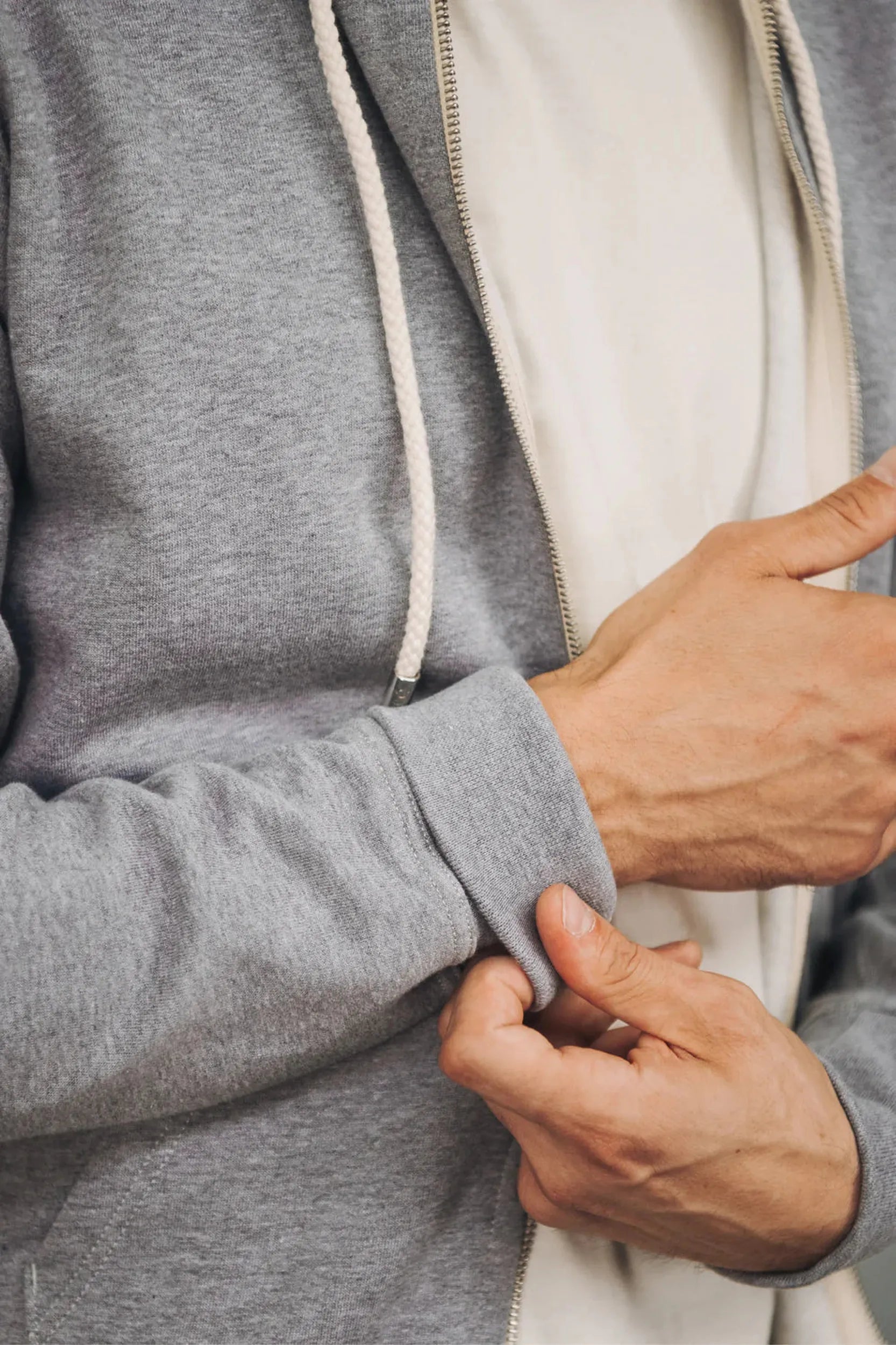 Sweat à Capuche Smocky Broderie