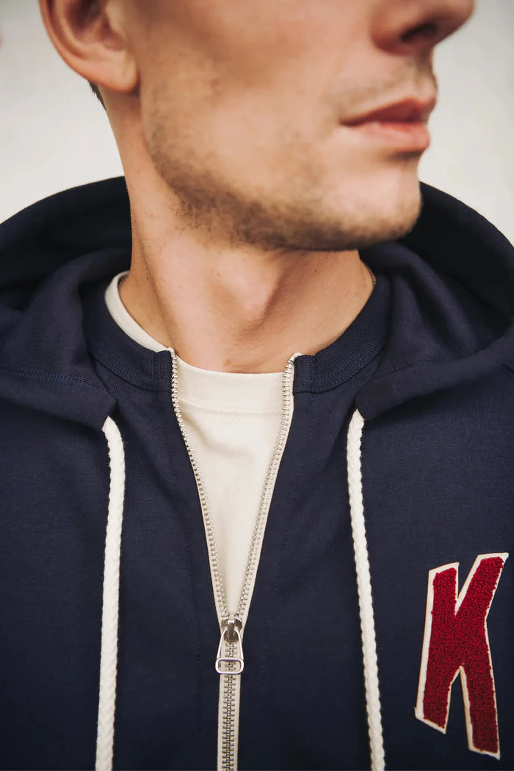 Sweat à Capuche Marine Broderie