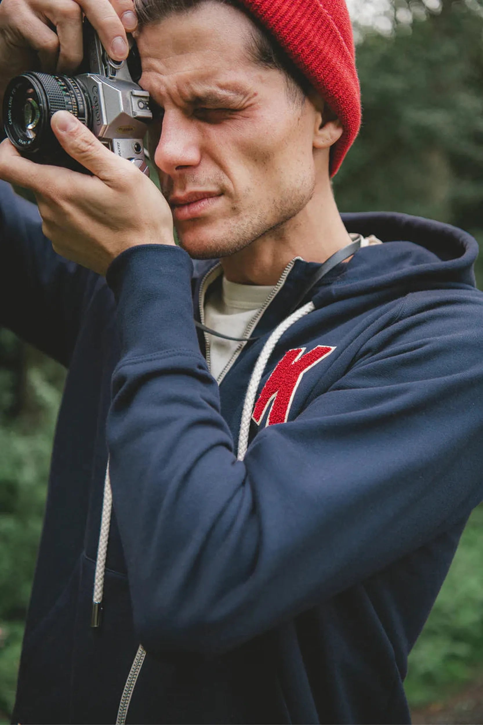 Sweat à Capuche Marine Broderie